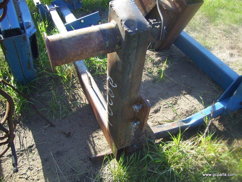 FORD 7413 LOADER FRAME ONLY